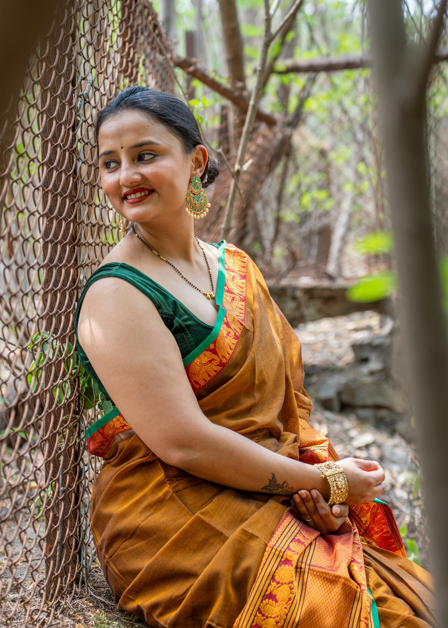 Narayanpeth Splendor Saree Bronze
